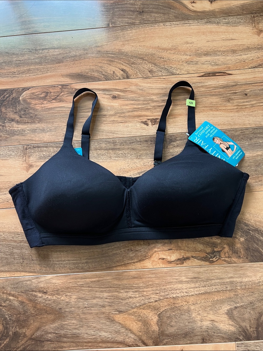 Vanity Fair 42B Black Wireless Bra Lightly Padded Seamless T-Shirt Comfort NWT